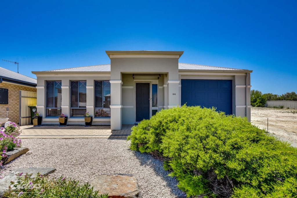 Purchaser of a property in Hindmarsh Island property
