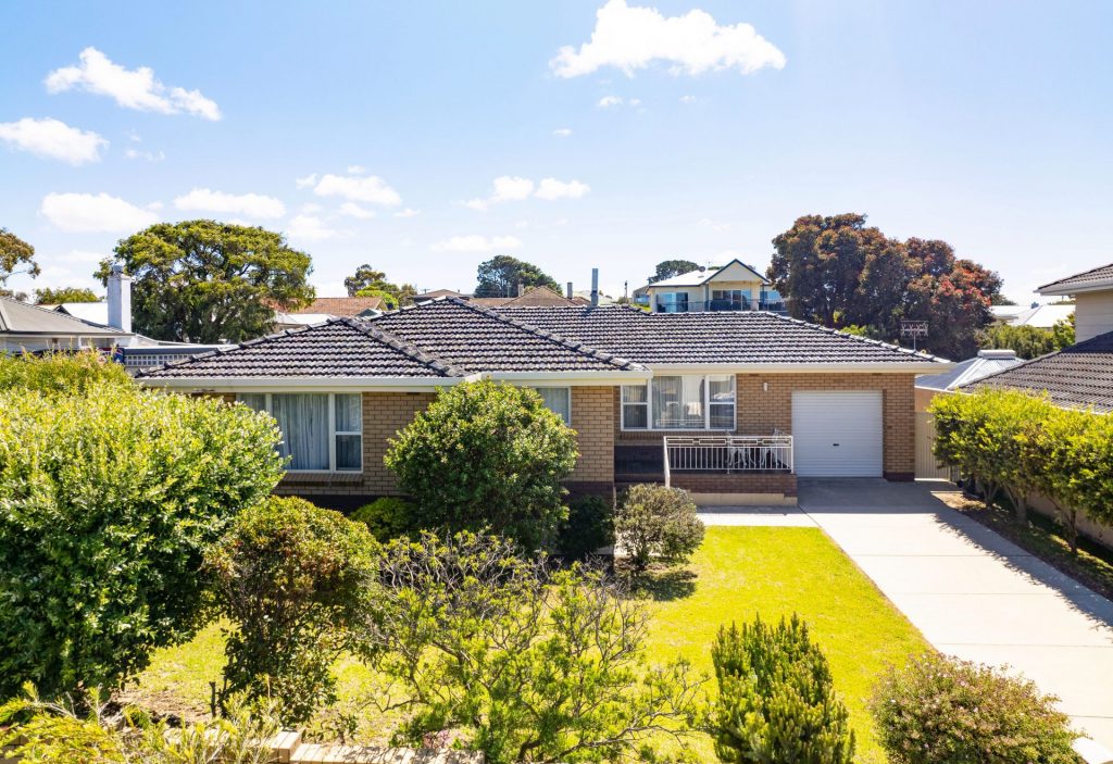 Seller of a residential property in McCracken property