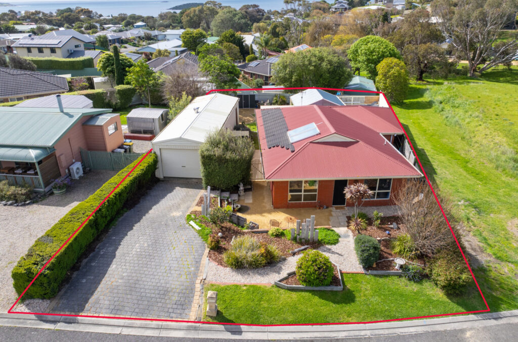 Seller of a home in Encounter Bay property