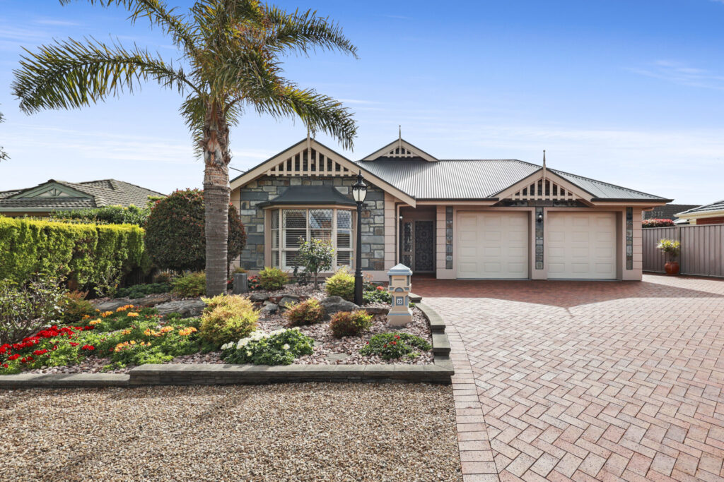 Purchaser of a home in Encounter Bay property