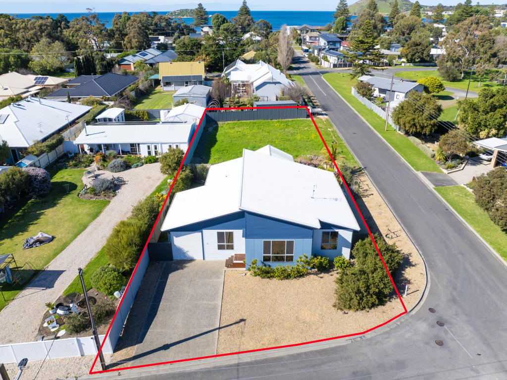Seller of a home in Encounter Bay property