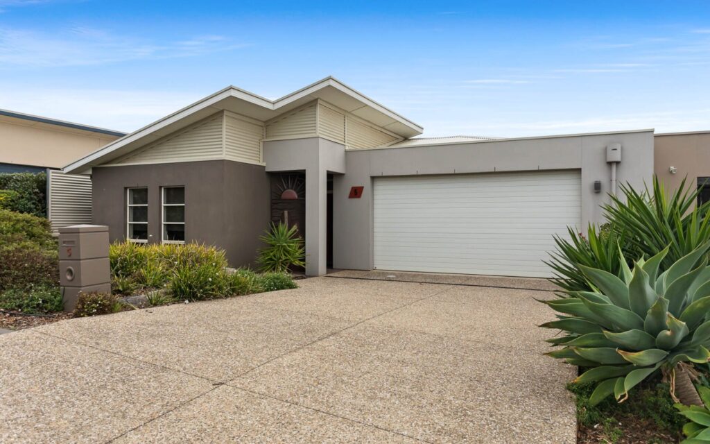 Buyer of a home in Chiton property